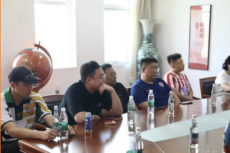 凝心聚力 坚定保级决心!青岛海牛俱乐部召开球迷、媒体恳谈会